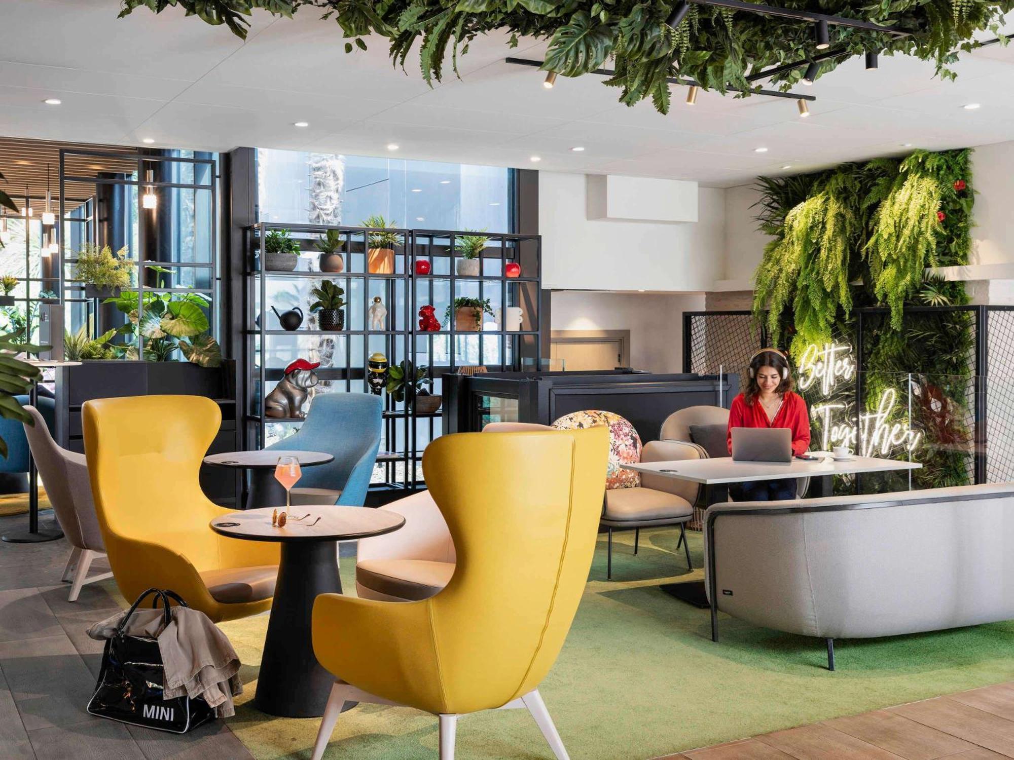 Novotel Rennes Alma Bagian luar foto