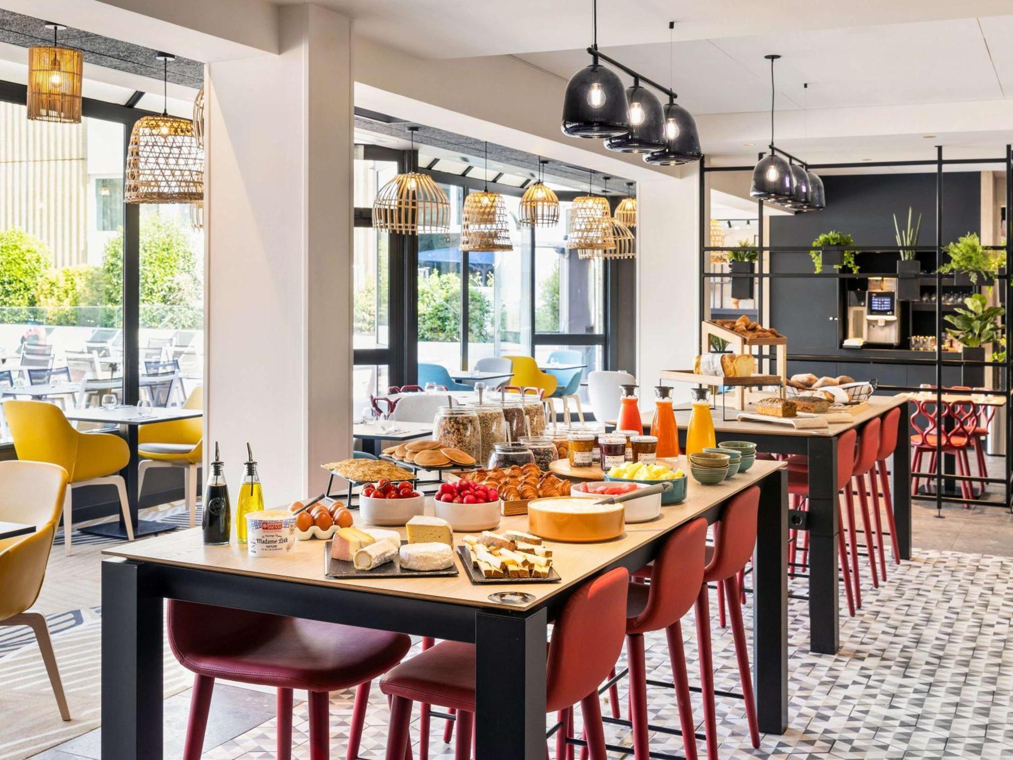 Novotel Rennes Alma Bagian luar foto